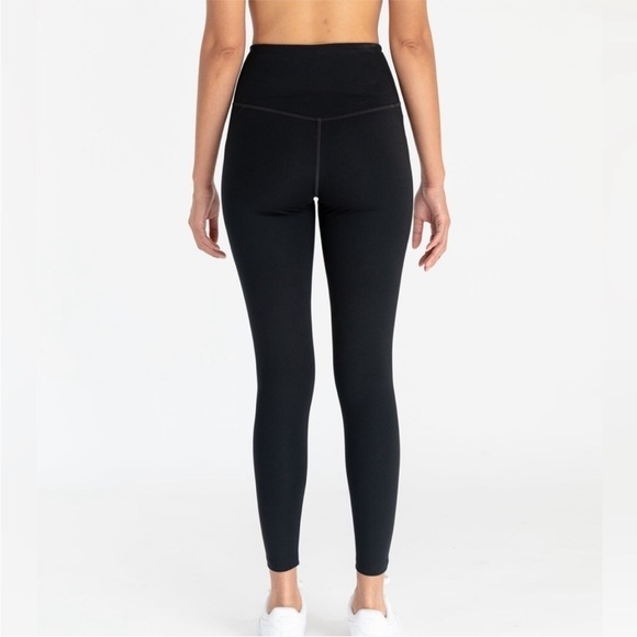 GIRLFRIEND Collective Black Leggings medium - Picture 2 of 7